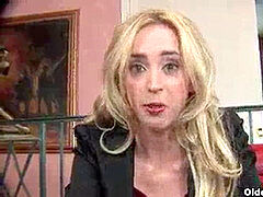 Anal, Sucer une bite, Femme couguar, Éjaculation interne, Mature, Mère que j'aimerais baiser, Maman