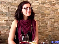 Leie, In den arsch, Braunhaarige, Französisch, Lingerie, Mann mann frau, Schlampe, Flotter dreier