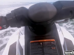 Aziatisch, Badpak, Sperma in mond, Hondjeshouding, Klein, Rijden, Geschoren, Slikken