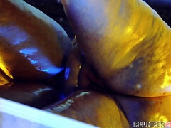 In den arsch, Arsch, Verrückt, Hardcore, Japanische massage, Latina, Pov, Flotter dreier