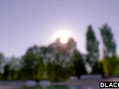 Grote lul, Zwart, Pijpbeurt, Hardcore, Interraciaal, Natuurlijke tieten, Biljart, Openbaar