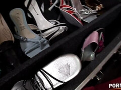 Grote mammen, Blond, Hakken, Ondergoed, Moeder die ik wil neuken, Naakt, Kut duiken, Tieten likken