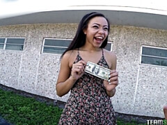 Grote kont, Grote lul, Grote mammen, Pijpbeurt, Bruinharig, Hondjeshouding, Zwart, Tiener