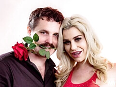 Большая жопа, Большой член, Большие сиськи, Блондинки, Минет, Собачьи, Милф