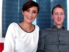 Grosse bite, Gros seins, Brunette brune, Cocu, Faciale, Hard, Hd, Femme au foyer