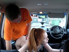 素人, フェラチオ, 車, バック, Hd, なめる, オマンコ, 赤毛