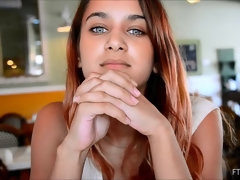 Nahaufnahme, Extrem, Klaffend, Massage, Öffentlich, Solo, Spielzeuge, Unter dem rock