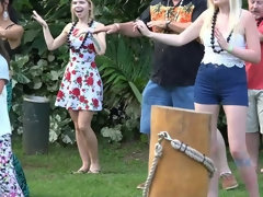 Alina is having so much fun in Hawaii so far