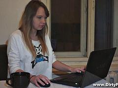 Amateur, Éjaculation interne, Lingerie, Russe, Nénés