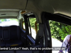 Brits, Bruinharig, Hondjeshouding, Hardcore, Hd, Moeder die ik wil neuken, Buiten