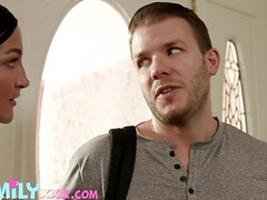 Leie, Asiatisch, Grosser arsch, Blasen, Braunhaarige, Besamung, Hardcore, Latina