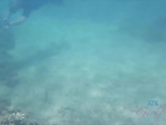 Bikini, Brunette brune, Doigter, De plein air, Pov, Public, Adolescente, Voyeur