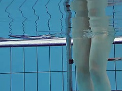 Erotisch, Europäisch, Hardcore, Pool, Öffentlich, Erotischer film, Jungendliche (18+), Unter wasser