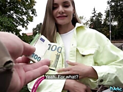 18 ans, Gros cul, Grosse bite, En levrette, Argent, Seins naturels, De plein air, Adolescente