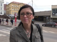 Жопа, Брюнетки, Ласковые ручки, Каблуки, На природе, Трусики, Чулки, Стриптизерша