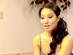 Vanilla Deville, Siri and Asa Akira - girly-girl rubdown 2