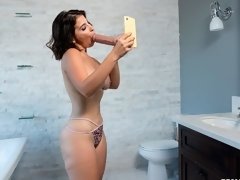 Cuarto de baño, Morena, Atrapados, Estilo perrito, Pajear, Latina, Estriptis, Juguetes