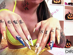 Bruinharig, Masturbatie, Kut duiken, Alleen, Tatoeage