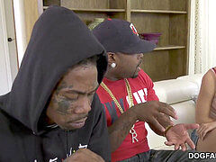 アナル, デカチン, 黒人, フェラチオ, 浮気する, ティーン, 三人