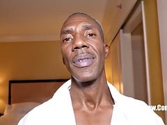 Oldschool cardher coach loves to tease kaiya rose big booty chocolate queen