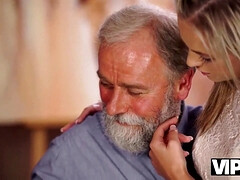 Sucer une bite, Couple, Grandpère, Hd, Embrassement, Léchez, Petite femme, Nénés