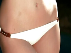 Cul, Gros seins, Bikini, Talons, De plein air, Piscine, Chatte, Jouets