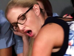 Grosse bite, Éjaculation interne, Queue, Pénétrer avec le poing, Allemand, Branlette thaïlandaise, Petite femme, Public