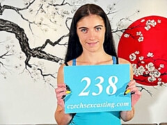 Grosser schwanz, Blasen, Braunhaarige, Hundestellung, Natürlichen titten, Dürr, Jungendliche (18+), Titten