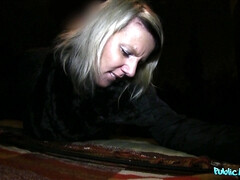 ブロンド, 浮気者, 中出し, チェコ, お金, ハメ撮り, 現実, ヤリマン