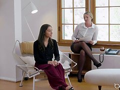 Gesichtssitzen, Fingern, Kompletter film, Hd, Lecken, Büro, Zierlich, Arsch lecken