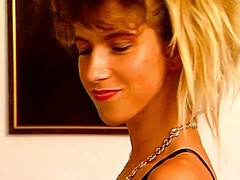 Cul, Blonde, Masturbation, Chatte, Nénés, Rétro ancien, Mouillée