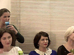 Bizar, Genootschap, Rijpe lesbienne, Moeder die ik wil neuken