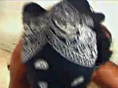 Noire, Tir de sperme, Noir ébène