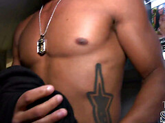 Amateur, Sucer une bite, Tir de sperme, Gorge profonde, Homosexuelle, Interracial, Actrice du porno, Public