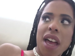 Ebony pornstar Kira Noir shows Bill Bailey how wide can her ass be