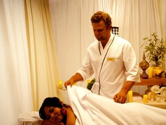 Азиатки, Большие сиськи, Измена, Глубокая глотка, Европейки, Сперма на лице, Массаж, Киски