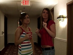 18 jahre, Leie, Blasen, Hochschule, Handjob, Hotel, Party, Student