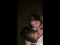 Leie, Blondine, Schwanz, Pov, Öffentlich, Student, Ablutschen, Flotter dreier