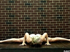 Tetas grandes, Hembra, Gimnasio, Desnudo, Desnudo, Ruso, Solo, Deporte