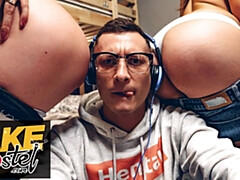 Grosse bite, Sucer une bite, Collège université, Hard, Orgasme, Chatte, Nénés, Mouillée