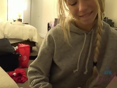Amateur, Rubia, Mamada, Masturbacion con pies, Novia, Pajear, Flaco, Tetas