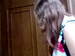 18 años, Anal, Culo, Verga grande, Corridas faciales, Sexo duro, Dinero, Tetas