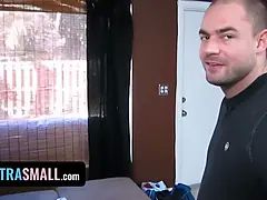 Любители, Большая жопа, Минет, Сперма во рту, Семяизвержение, Киски, Кричащие, Молоденькие