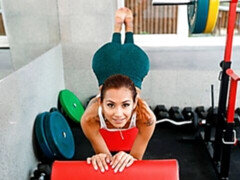 Arsch, Blasen, Sporthalle, Handjob, Rotschopf, Sport, Jungendliche (18+), Titten