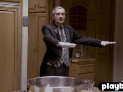 Gros seins, Brunette brune, Plantureuse, Femme couguar, Couple, Maman, Petite femme, Réalité