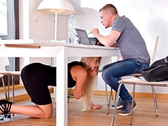 デカチン, ブロンド, フェラチオ, 衣服着たままセックス, 手コキする, ヒール, なめる, オナニー