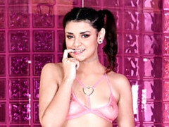 Kont, Bruinharig, Latijnse vrouw, Masturbatie, Twee staartjes, Alleen, Strippen, Tieten likken