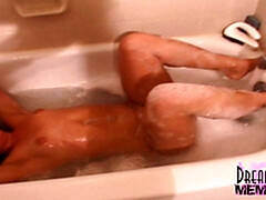 Amateur, Cuarto de baño, Acercamiento, Hd, Tetas naturales, Coño, Afeitado, Tetas