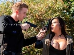 Gros cul, Gros seins, En levrette, Branlette thaïlandaise, Hard, Interracial, Mère que j'aimerais baiser, Rasée