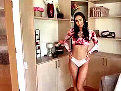 指いじり, ラティーナ, 淫乱熟女, 母, オマンコ, 剃毛, 義母, 禁句